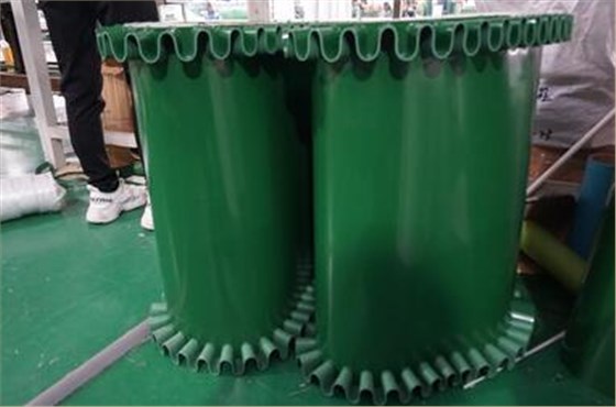 裙边挡板输送带