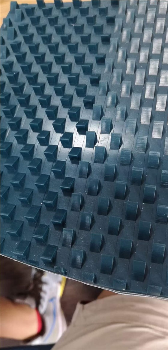 锯齿花纹输送带